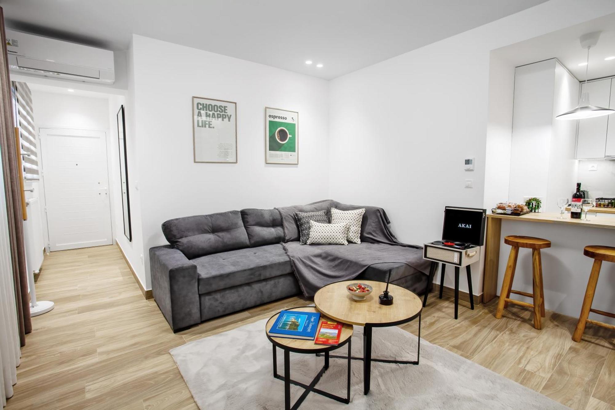 Airbnb - Bella Vista B Apartment